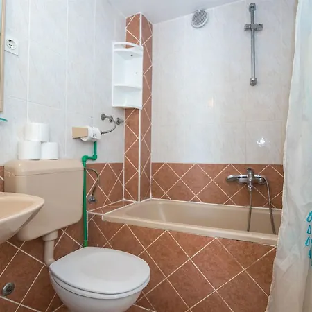 Apartment Antonija Drvenik (Split-Dalmatia)