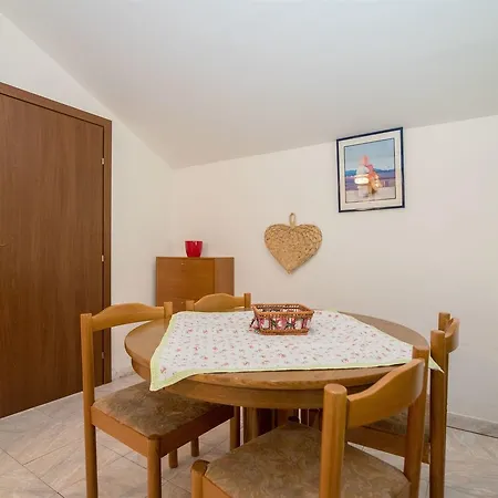 Apartment Antonija Drvenik (Split-Dalmatia)