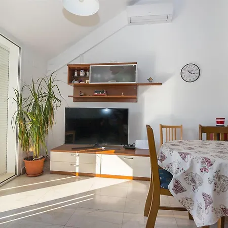 Apartment Antonija *